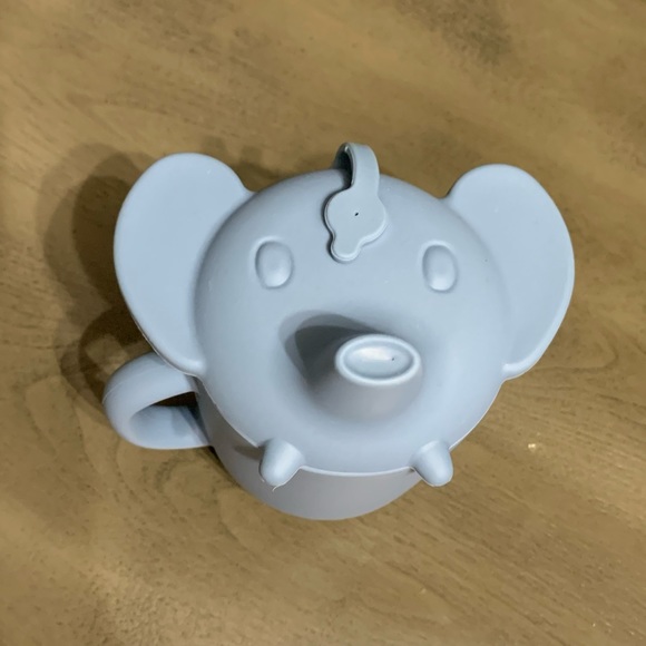 Toddlers Silicone Sippy Cups - Picture 7 of 7